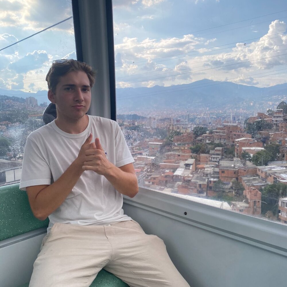 Meet your Posher, Jesper